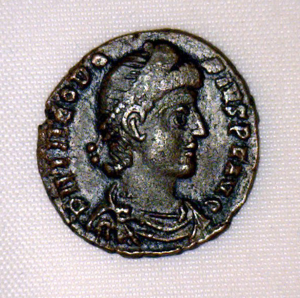 Bronze Coin AE3 - Ancient Rome, Ruler: Theodosius II