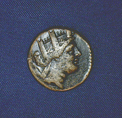 Greek Bronze Coin - AE 17, ARTEMIS    c 133-48 BC
