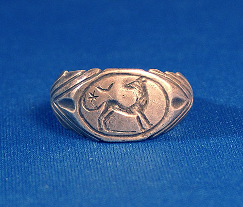Ancient Roman Silver Seal Ring - Dog, c. 2nd Century AD
