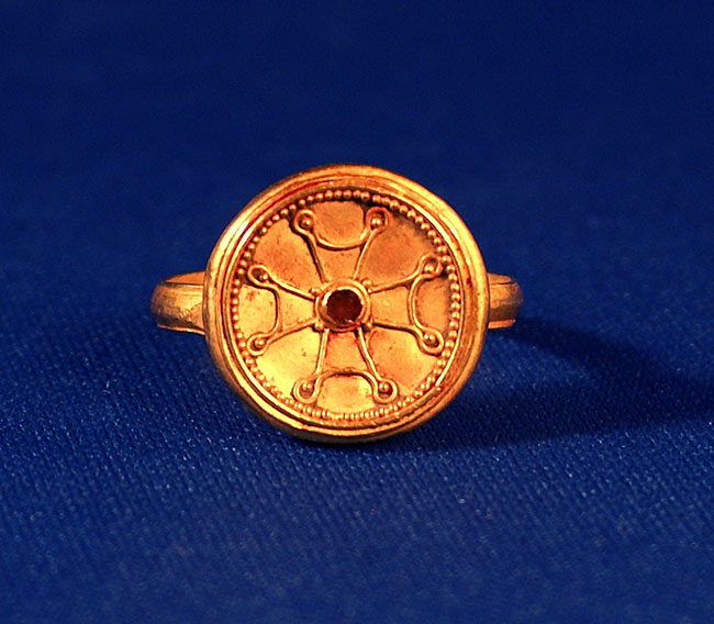 Ancient Gold Ring - Cross with Garnet c. 7th-10th Century AD